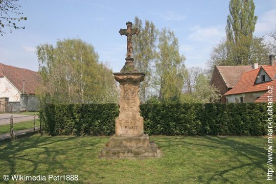 Kříž Třibřichy