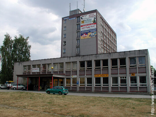 Pošta Rožnov pod Radhoštěm, sídliště 1. Máj