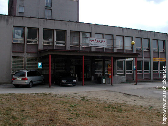 Pošta Rožnov pod Radhoštěm, sídliště 1. Máj